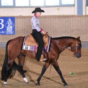 born-for-the-roses-BM